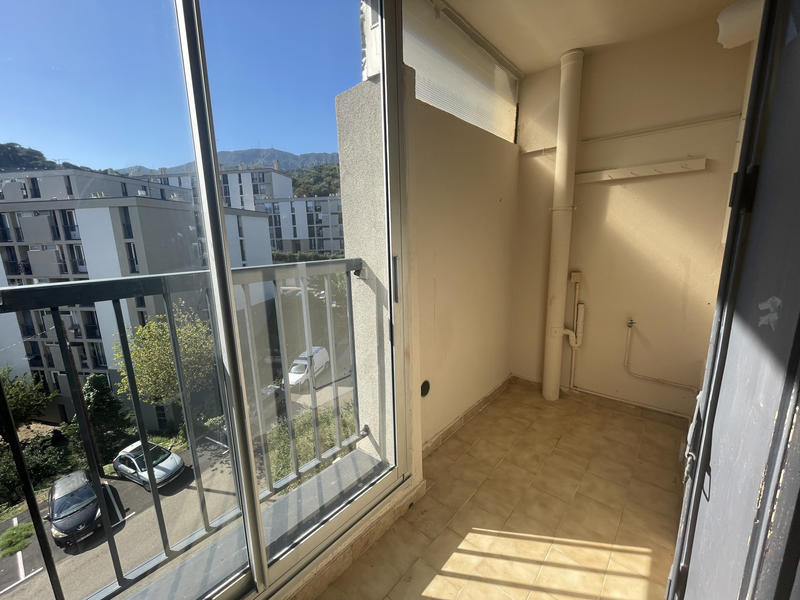 Appartement - 82 m² - 5 pièces