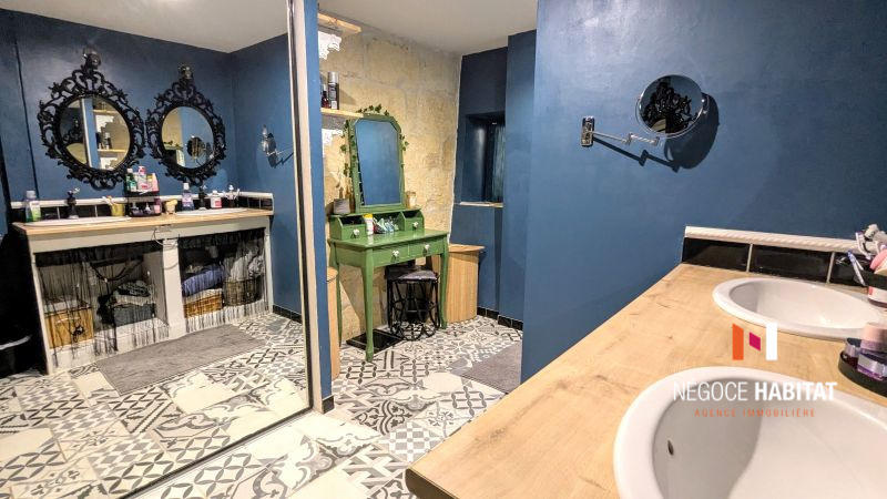 Maison - 102 m² - 5 pièces