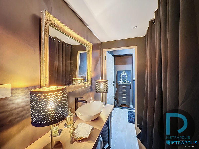 Appartement - 132 m² - 4 pièces