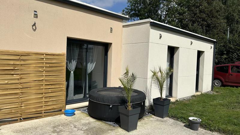 Maison - 97 m² - 5 pièces