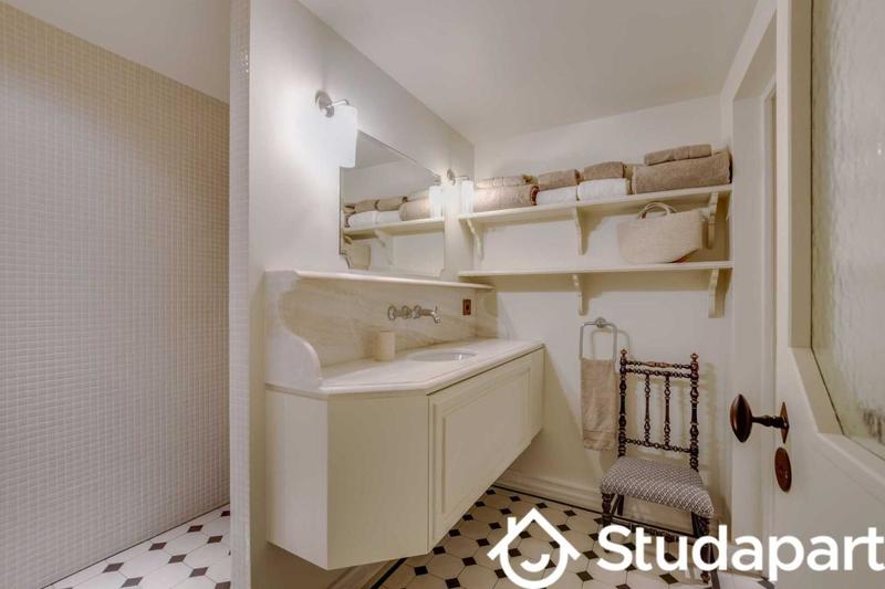 Appartement - 143 m² - 4 pièces