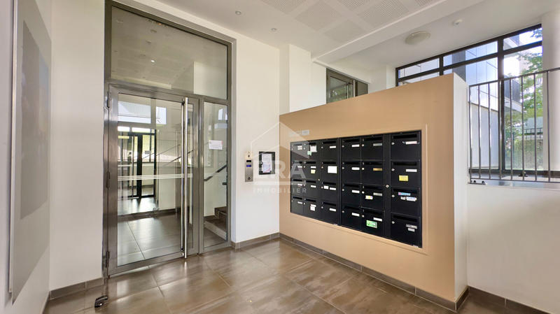 Appartement - 84 m² - 4 pièces