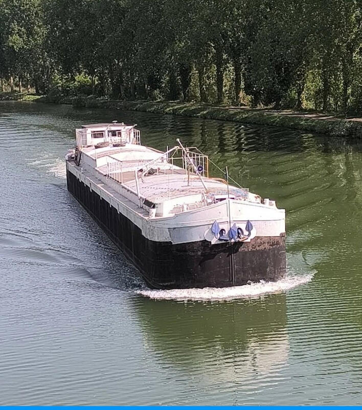 Local commercial - 135 m² - 5 pièces