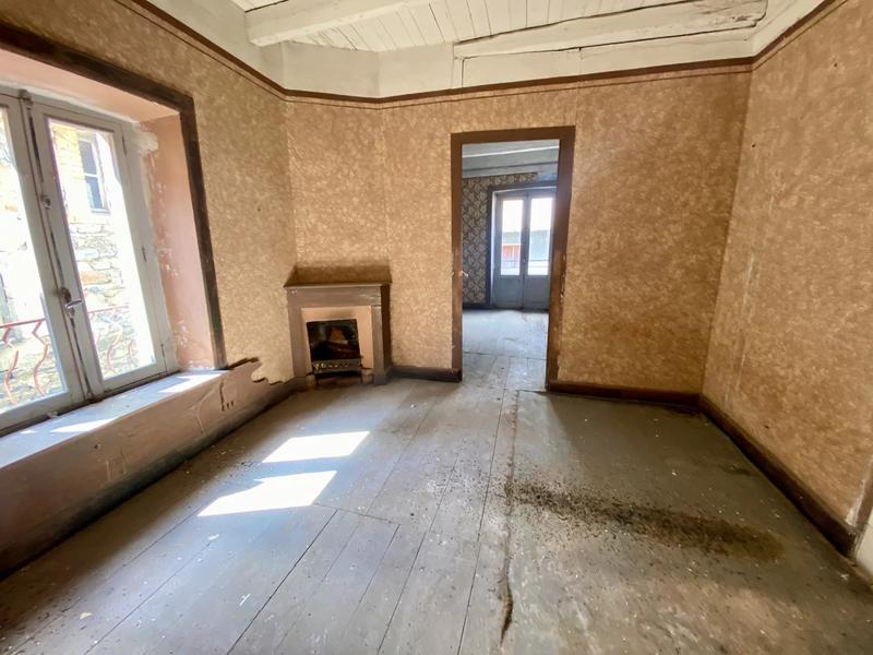 Maison - 200 m² - 6 pièces