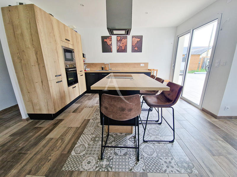 Maison - 125 m² - 5 pièces