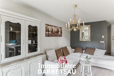 Appartement - 89 m² - 3 pièces