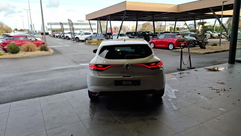 Renault Mégane IV Berline Intens Blue dCi 115 -21n