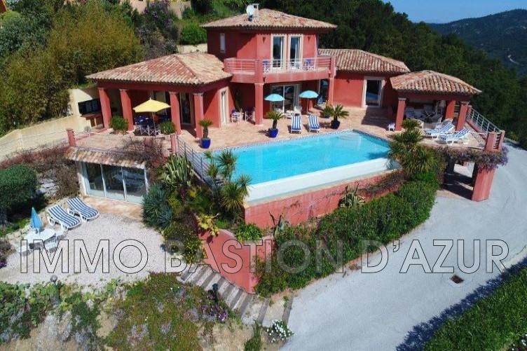Villa - 270 m² - 8 pièces