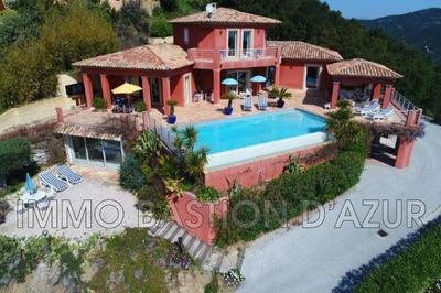 Villa - 270 m² - 8 pièces