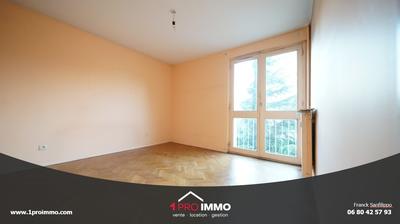 Appartement - 101 m² - 5 pièces