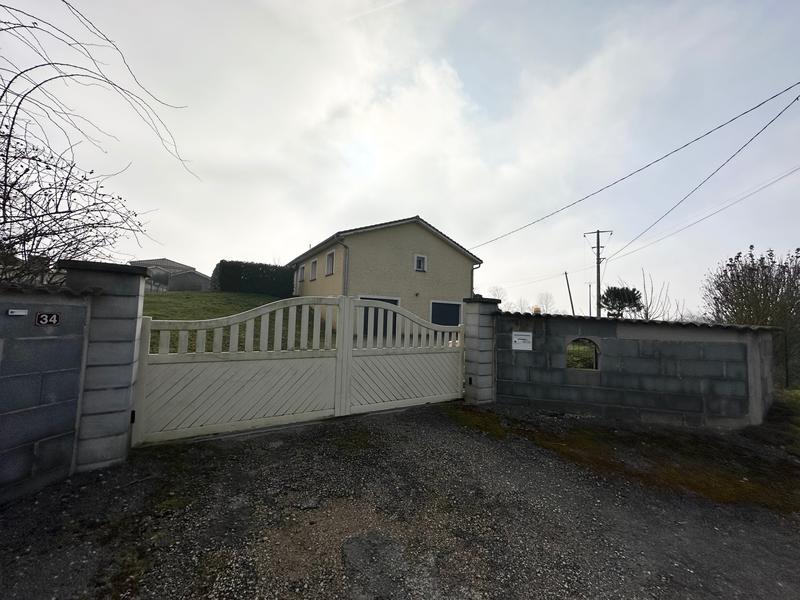 Maison - 104 m² - 5 pièces