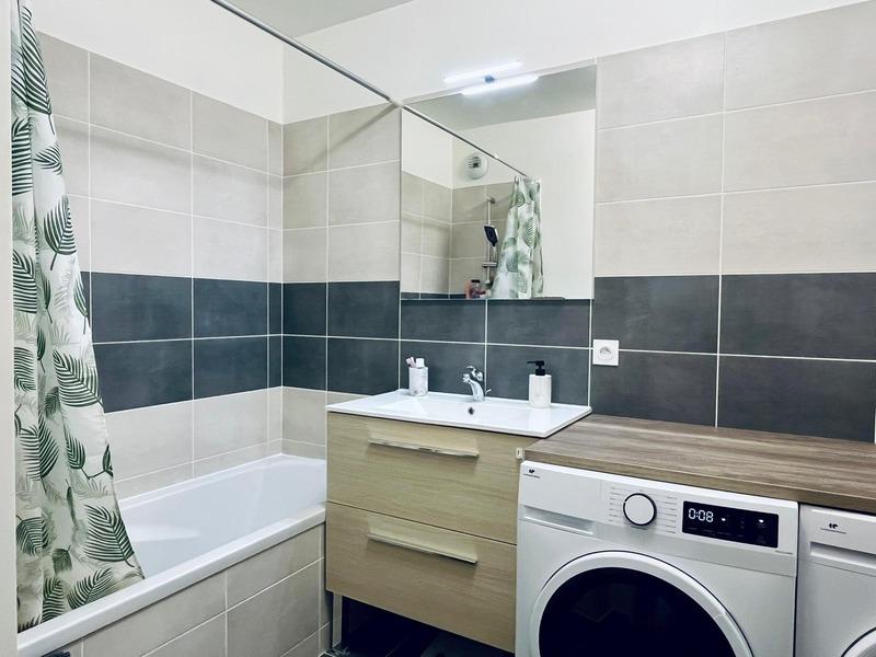 Appartement - 75 m² - 4 pièces