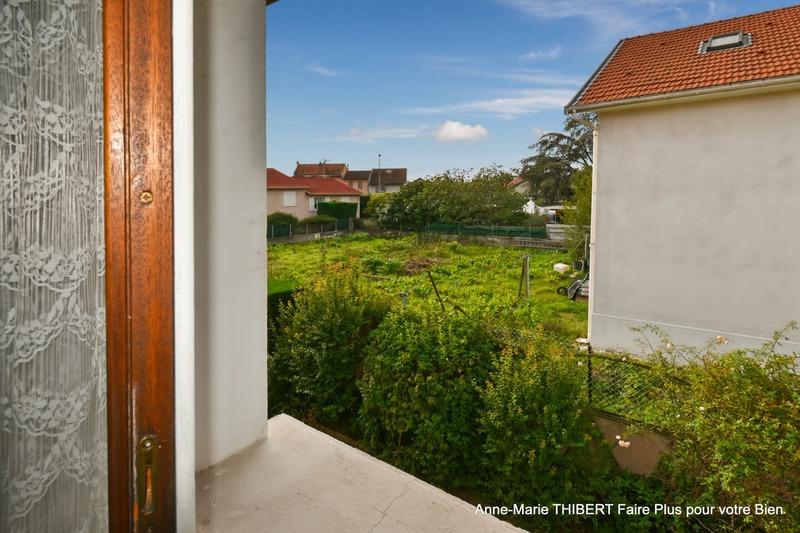 Maison - 202 m² - 6 pièces