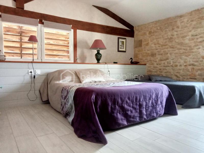 Maison chambre d'hôtes - 176 m² - 9 pièces