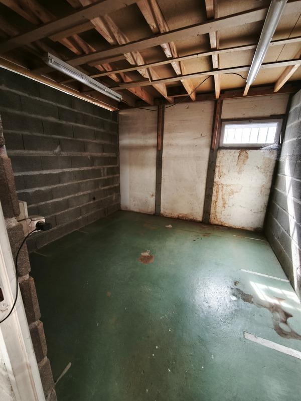 Local d'activité / Entrepôt - 464 m² - 9 pièces