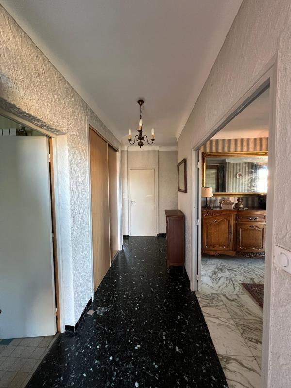 Maison - 161 m² - 7 pièces