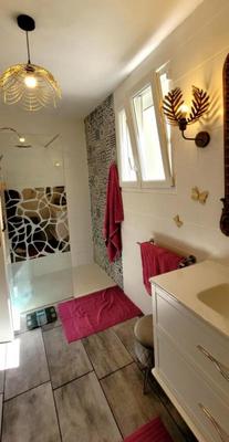 Maison - 99 m² - 5 pièces