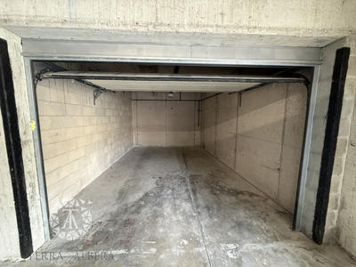 Parking / Garage - 18 m²