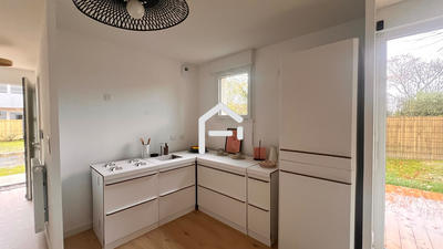 Appartement - 93 m² - 5 pièces