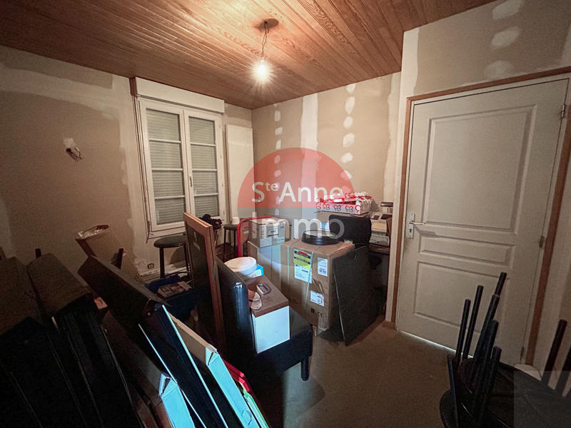 Fonds de commerce - Magasins - 205 m²