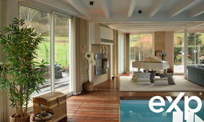 Maison - 298 m² - 7 pièces