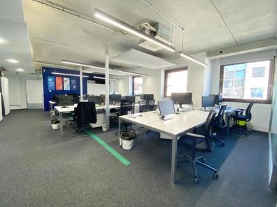 Bureau - 226 m²