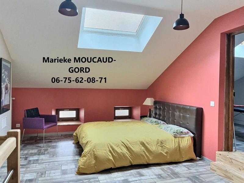 Maison - 150 m² - 10 pièces