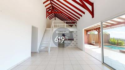 Maison - 140 m² - 5 pièces