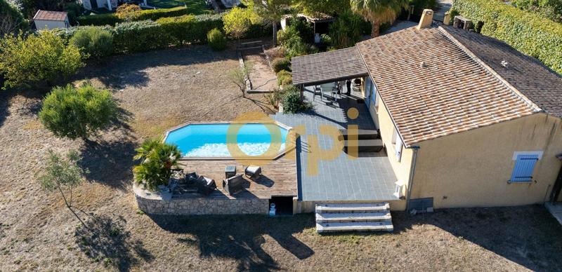 Maison - 99 m² - 5 pièces