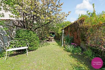 Villa - 220 m² - 8 pièces