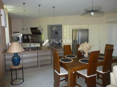 Appartement - 122 m² - 5 pièces