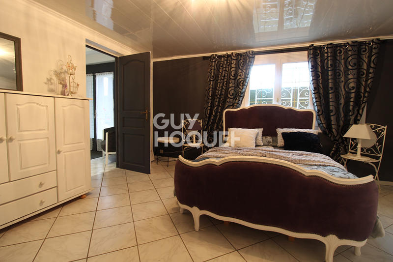 Maison - 180 m² - 7 pièces