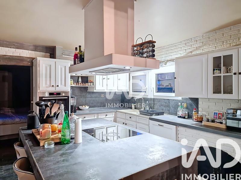 Maison - 184 m² - 6 pièces