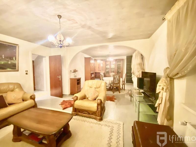 Maison - 197 m² - 7 pièces