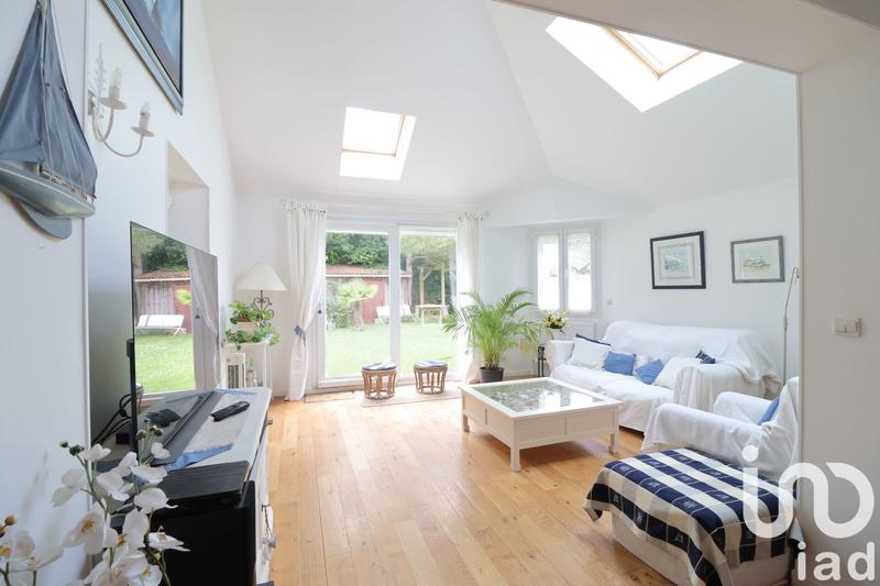 Maison - 178 m² - 9 pièces