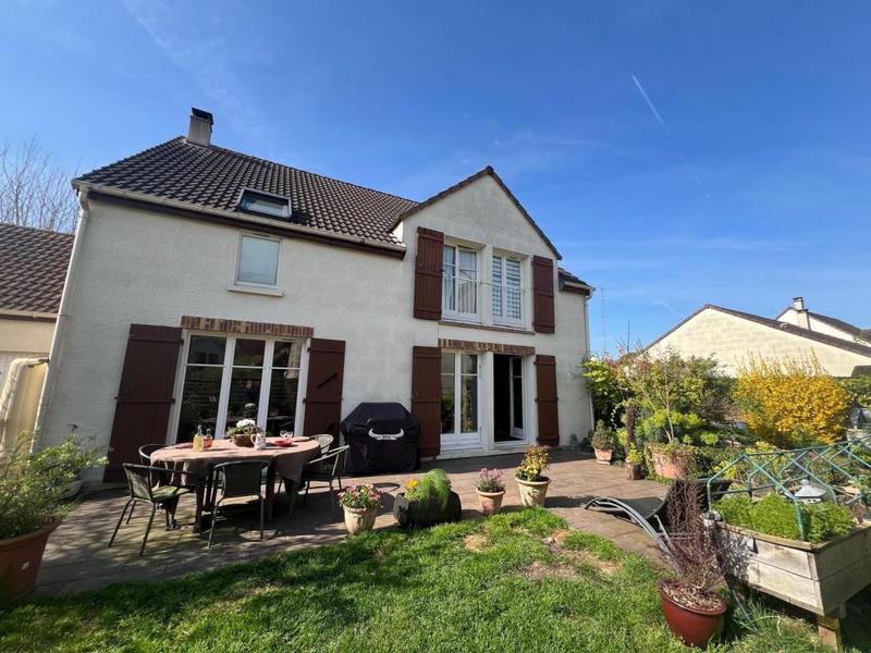 Maison - 145 m² - 6 pièces