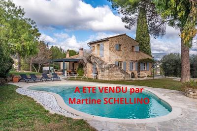 Villa - 188 m² - 7 pièces