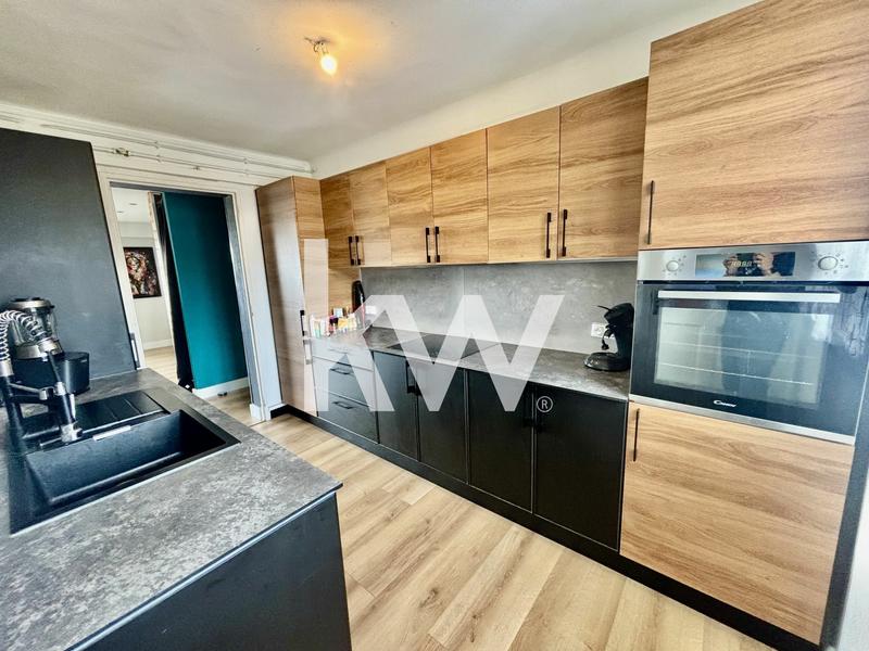 Appartement - 96 m² - 4 pièces