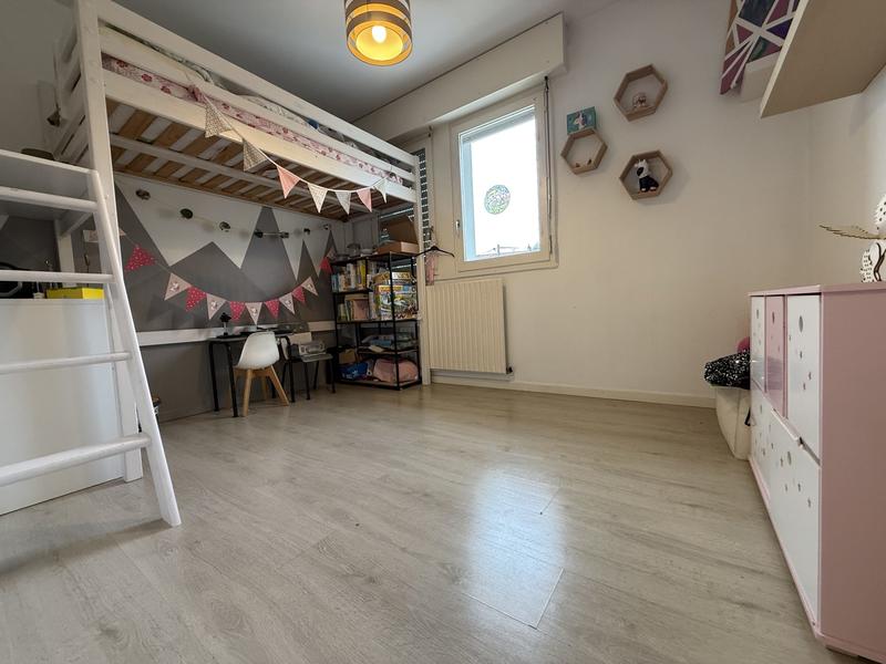 Appartement - 175 m² - 6 pièces