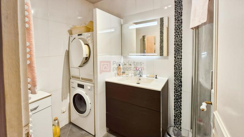 Appartement - 100 m² - 4 pièces