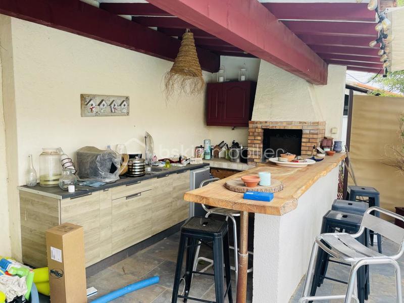 Demeure - 200 m² - 7 pièces