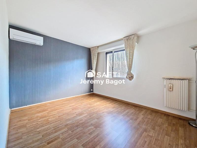 Appartement - 84 m² - 4 pièces