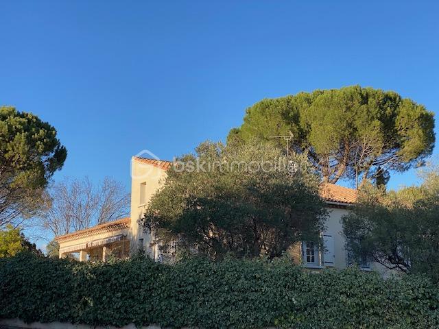 Villa - 260 m² - 7 pièces