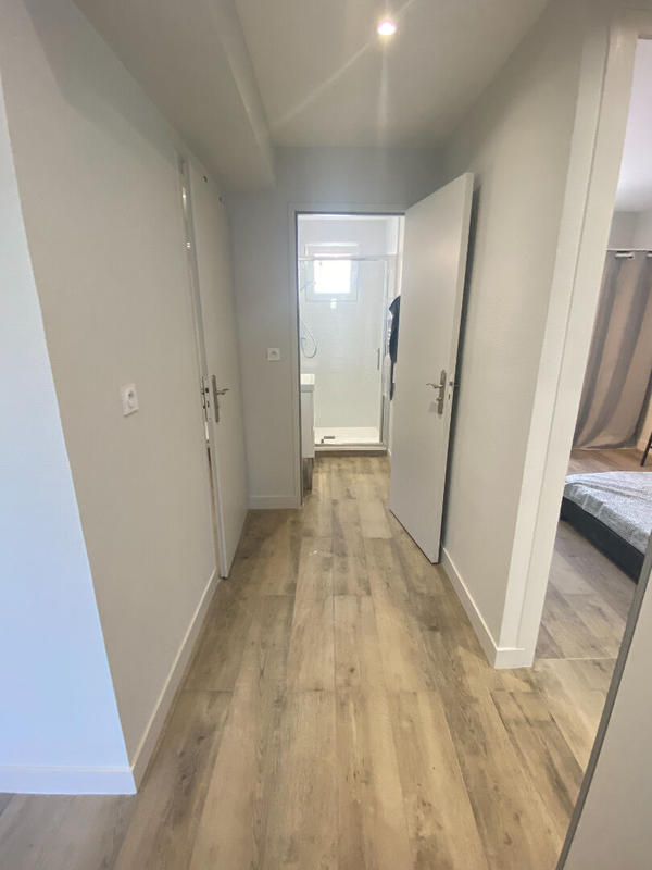 Chambre - 79 m² - 5 pièces