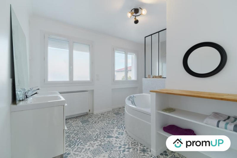 Maison - 165 m² - 5 pièces