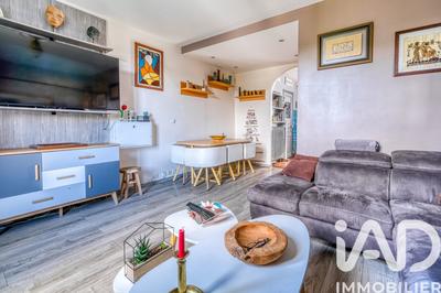 Maison - 80 m² - 5 pièces