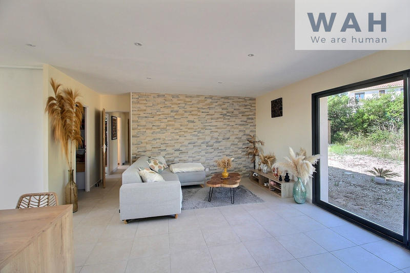 Villa - 95 m² - 4 pièces