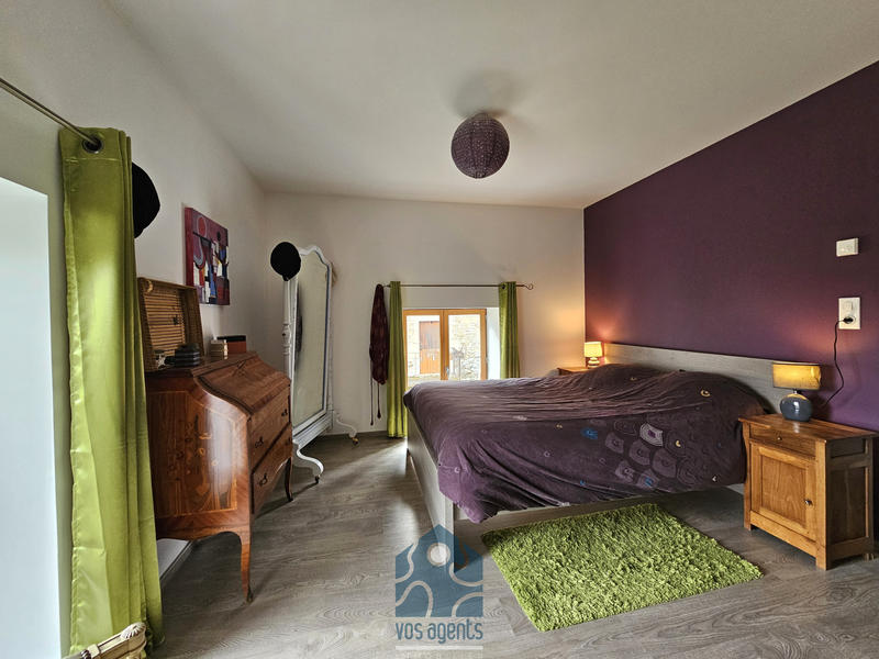 Propriété - 300 m² - 9 pièces