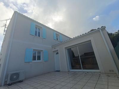 Maison - 104 m² - 4 pièces