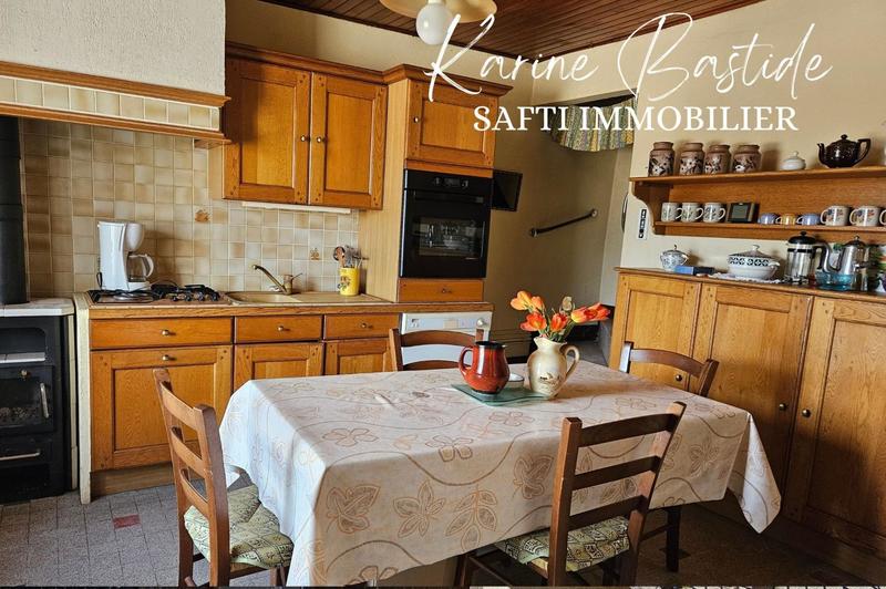 Maison - 155 m² - 11 pièces